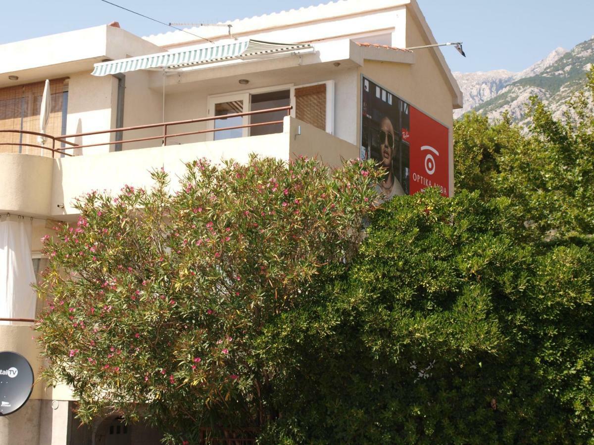 Appartement Apartman Mak à Makarska Extérieur photo